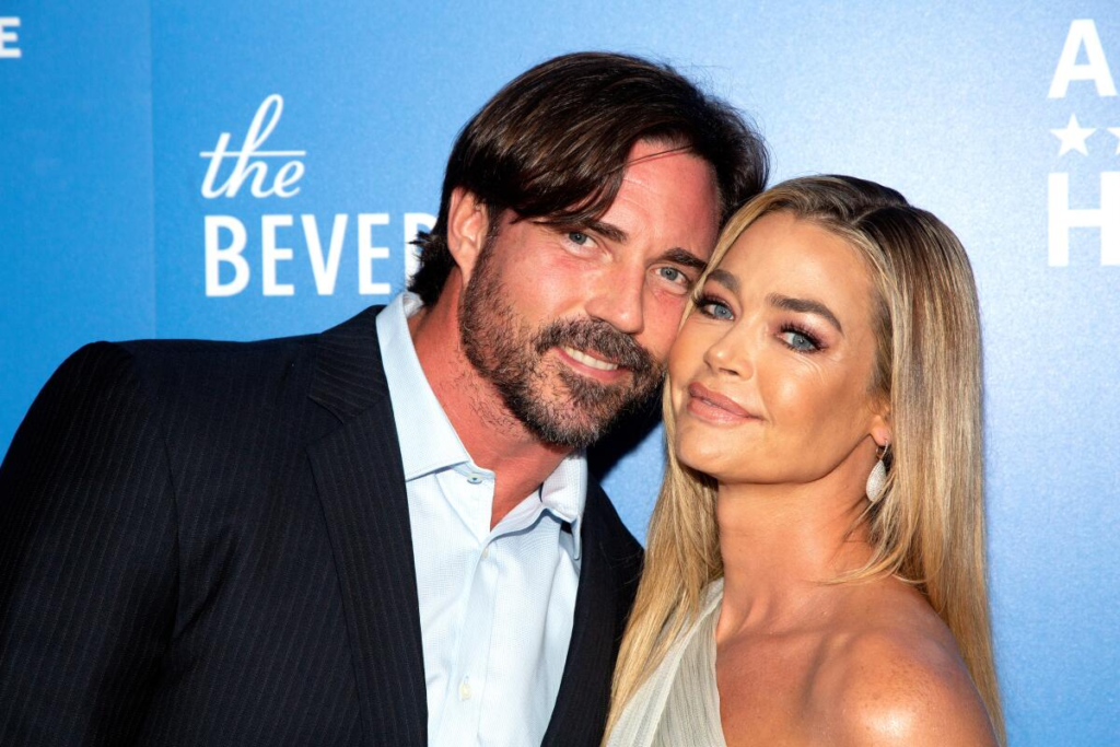 denise richards husband