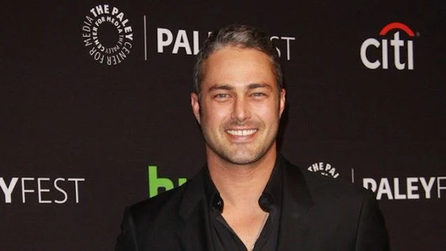 taylor kinney wedding